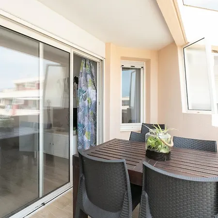 T3 Terrasse Vue Sur Mer, Piscine, Parking, Wifi Et Clim